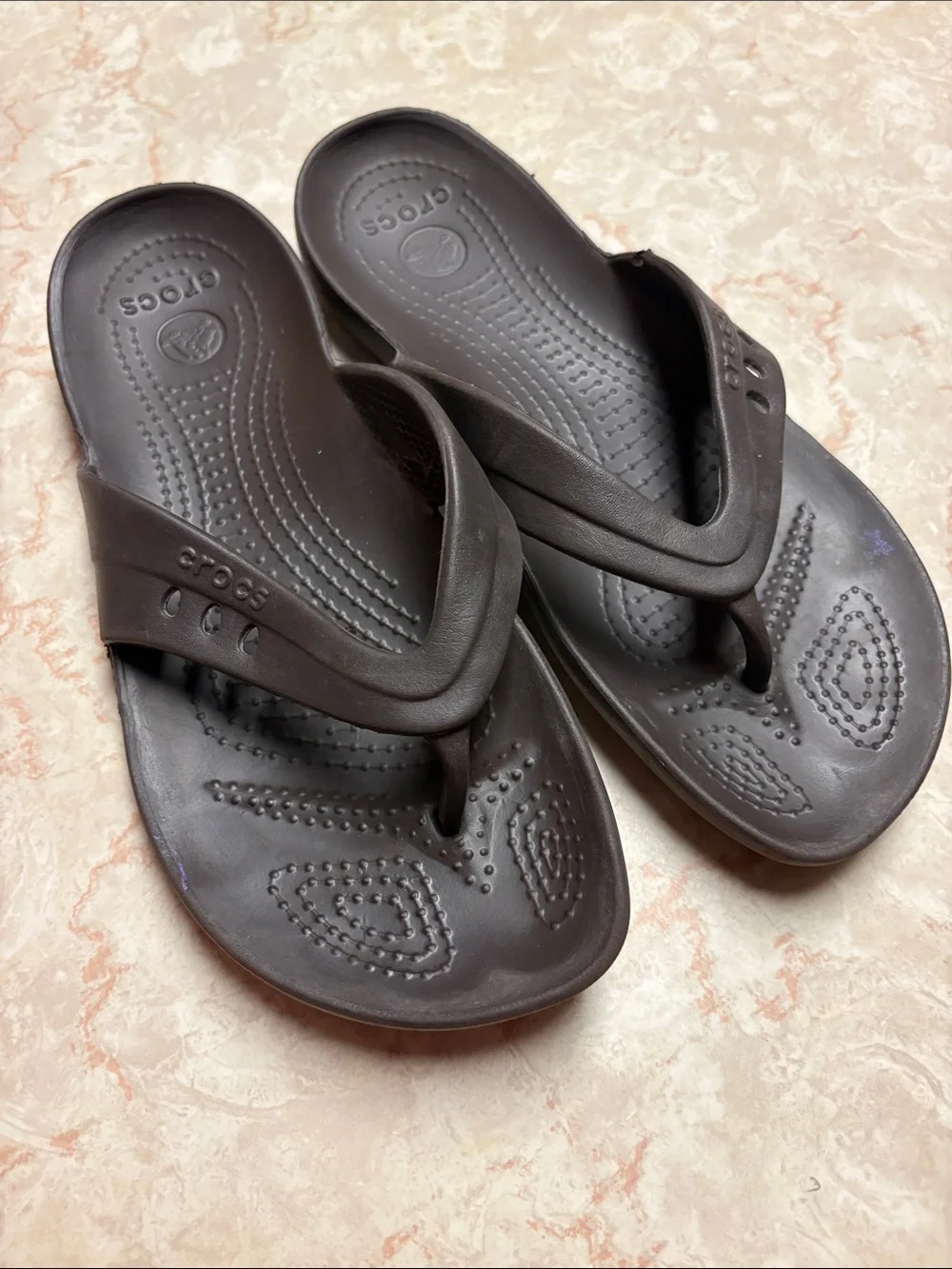 CROCS Men’s Dark Brown Comfort Flip-Flops